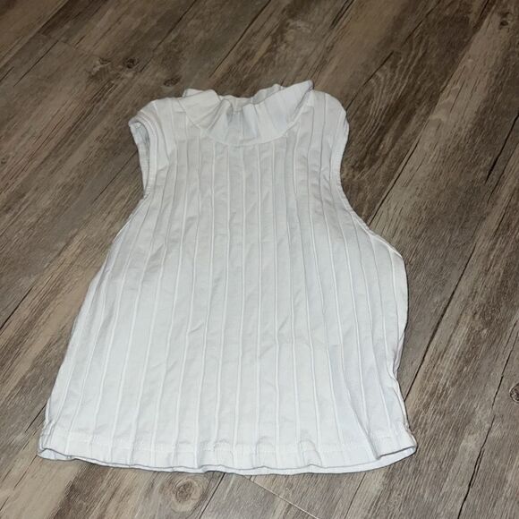 Crop top  - Picture 2 of 2